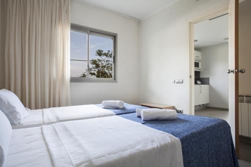 Apartamentos Castellmar Кастелдефелс Екстериор снимка